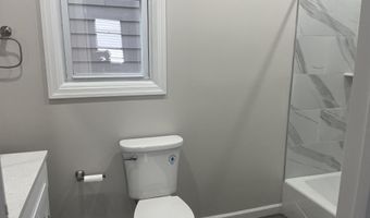 34 HUMPHREY Ave, Bayonne, NJ 07002