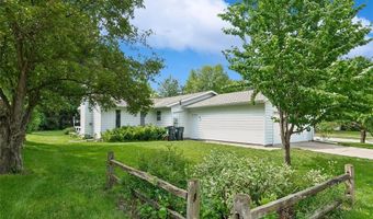 2818 Eisenhower Ave, Ames, IA 50010