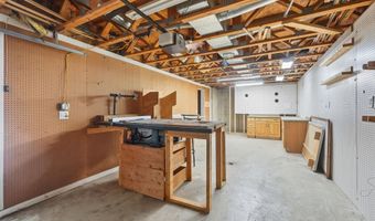 4537 W Black Oak Cir, Angola, IN 46703