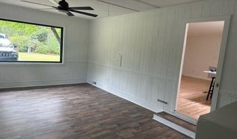 611 E L Ives Dr, Aberdeen, NC 28315