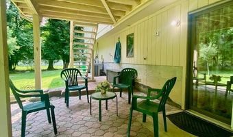 60 Smith Hill Rd, Airmont, NY 10952