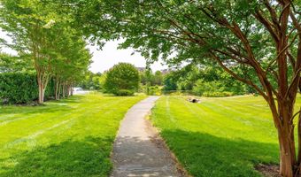 43799 ABBOTT Pl, Ashburn, VA 20147