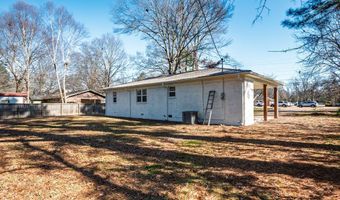 201 College St, Batesville, MS 38606