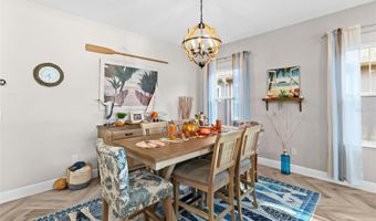 5822 SILVER SUN Dr, Apollo Beach, FL 33572