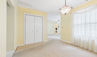 4317 Heathrow Dr, Anderson, IN 46013