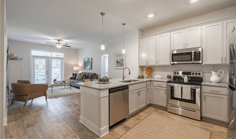 10525 Stony Bluff Dr 102, Ashland, VA 23005