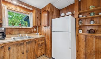 396 Mica Point Rd, Barrington, NH 03825