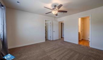 6866 Umpqua River Rd, Casper, WY 82604