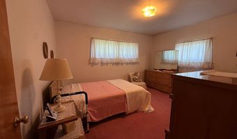 8075 Loop Rd, Alexandria, PA 16611