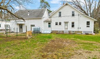 585 Riverside Dr, Augusta, ME 04330