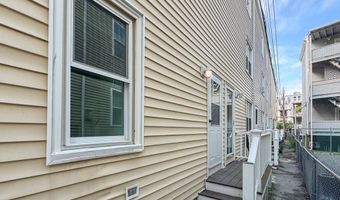 212 W 6th St 212, Boston, MA 02127