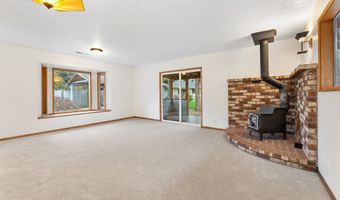 16600 SW FLORENCE St, Beaverton, OR 97078