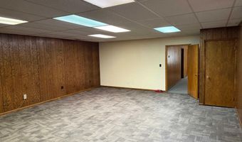 111 N Hall St, Algona, IA 50511