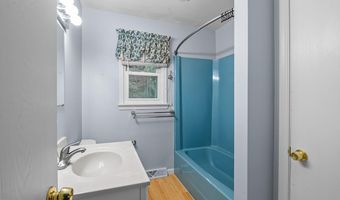 310 4TH St, Reading, PA 19607