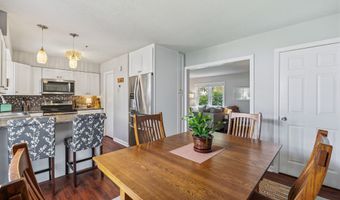 46 Pine Hill Dr, Bath, ME 04530