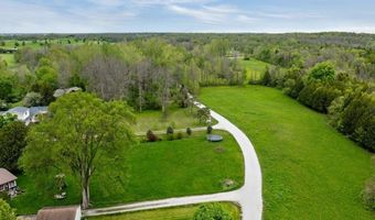 28 Hilltop Rd, Alburgh, VT 05440