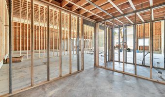 127 Isinglass Cir, Barrington, NH 03825