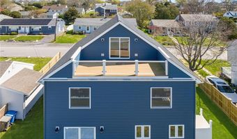 11 Gunning Ct, Middletown, RI 02842