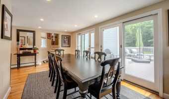 13 Lantern Ln, Billerica, MA 01821