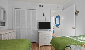 301 E Commerce Way Rd 357, Atlantic Beach, NC 28512