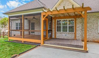 215 Essex Farm Rd, Advance, NC 27006