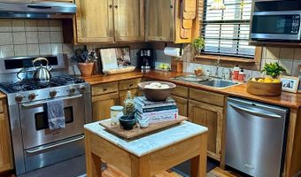 1651 Linden Rd, Apalachicola, FL 32320