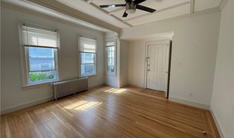 16 Mann Ave 2, Newport, RI 02840