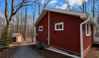 74 Blairwood Ln, Albrightsville, PA 18210