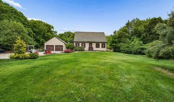 240 Sandown Rd, Chester, NH 03036