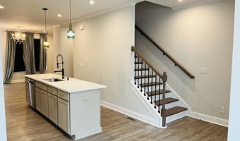 2635 Creekside Dr NW, Atlanta, GA 30318
