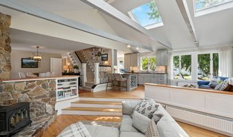 309 Foreside Rd, Falmouth, ME 04105