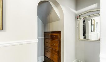 334 W 9th St, Auburn, IN 46706