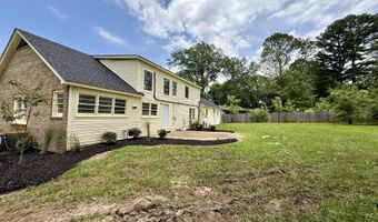 303 McCarley Ave, Booneville, MS 38829