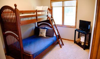 425 240th Ave 201, Arnolds Park, IA 51331