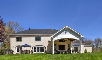 118 Lakeland Dr, Adams Twp., PA 16046