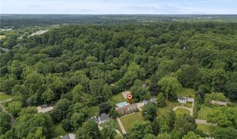 70 S Meadowcroft Dr, Akron, OH 44313