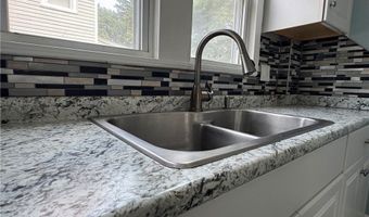 157 Henry St, Akron, OH 44305