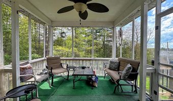 131 Pine Cir, Bennington, VT 05201