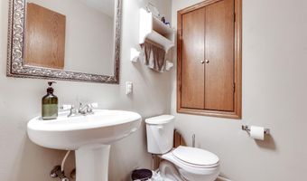 8 Westover Ct, Madison, WI 53719