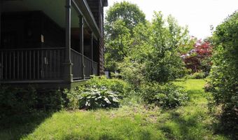 27 Westminster Ter, Rockingham, VT 05101