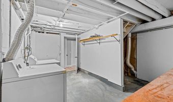 999 Elm Dr, Apple Valley, MN 55124