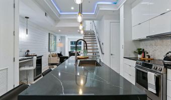 4 R St NW 3, Washington, DC 20001