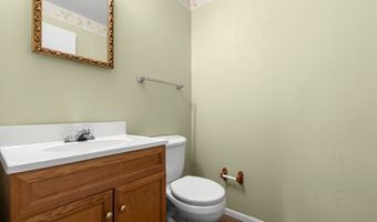 1055 Thomas Dr, Ashland, OH 44805