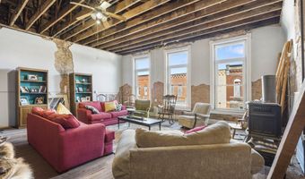 111-115 W Main St, Ash Grove, MO 65604