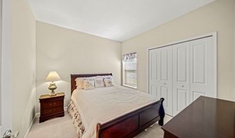 10707 Crossings Dr, Aurora, OH 44202