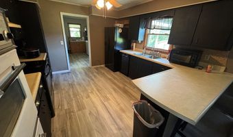 105 Able St, Big Sandy, TN 38221