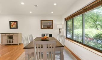 2360 S ARLINGTON RIDGE Rd, Arlington, VA 22202
