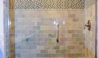 1140 LAKE HERON Dr 2B, Annapolis, MD 21403