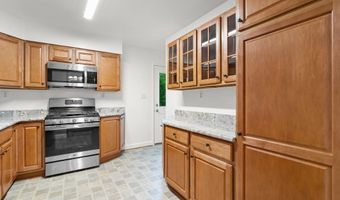 7100 OLD CHAPEL Dr, Bowie, MD 20715