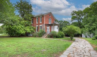 709 E 12th St, Baxter Springs, KS 66713